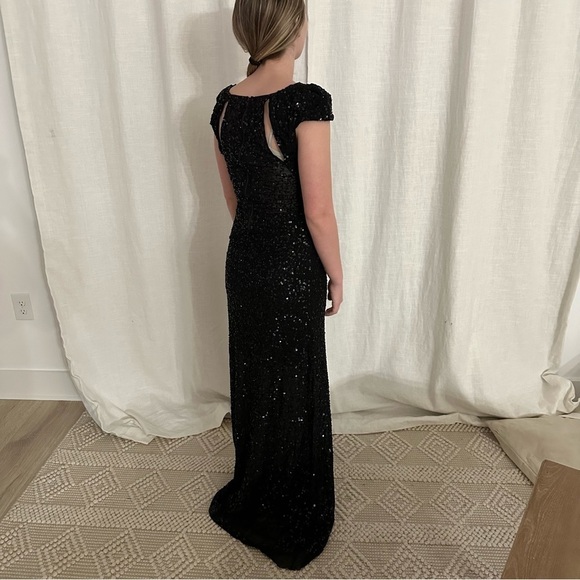Alice + Olivia black silk cap sleeve sequins long evening event prom dress. - Picture 1 of 15